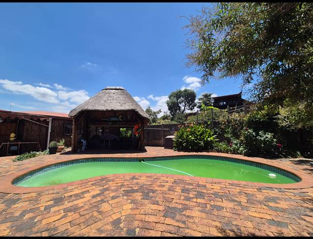 4 BEDROOM HOUSE FOR SALE IN VAALOEWER